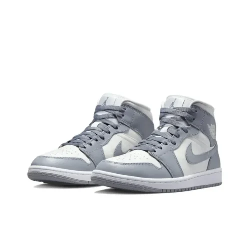 Nike Air Jordan 1 mid Women's Classic Retro Basketball Shoes Comfortable versatile sneakers AJ1 antiskid